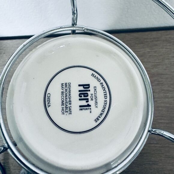 Pier One Porcelain Holiday Coffee Mugs Stacked Set - Picture 5 of 5